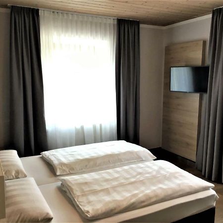 Eberl Hotel Pension Muenchen Feldmoching Εξωτερικό φωτογραφία